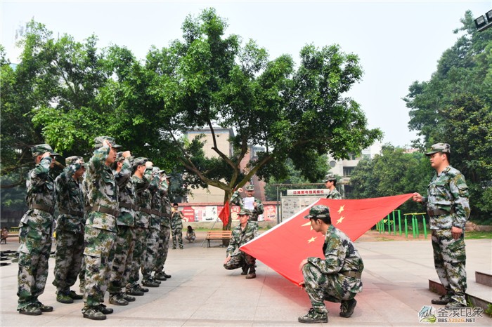 2016年沿滩区民兵综合应急连整组点验及人防队伍组训 063.jpg